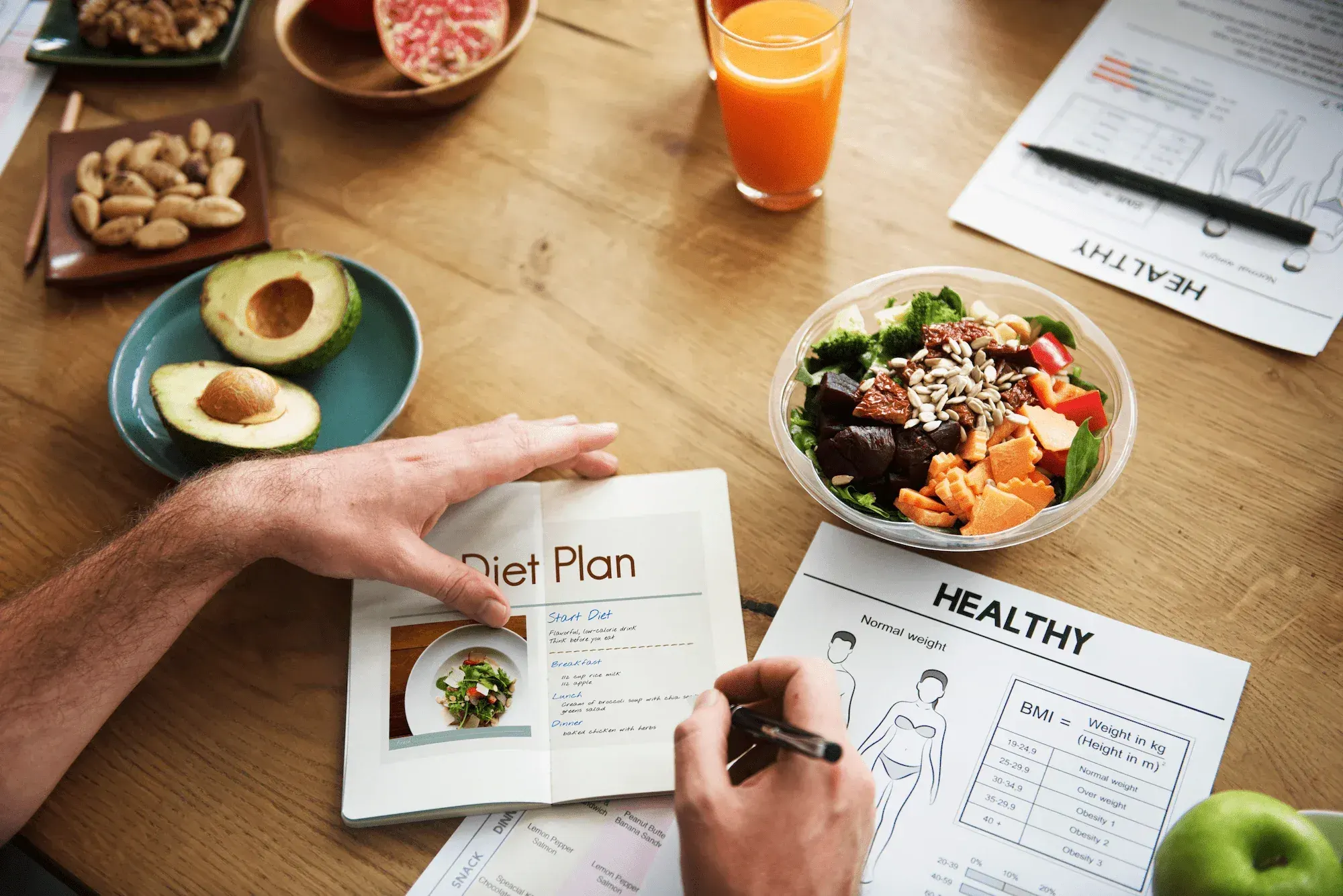 Abstract soft gradient background representing nutritional wellness and metabolic health